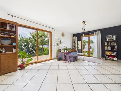 Maison - 123 m² - 6 pièces