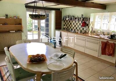 Maison - 111 m² - 4 pièces