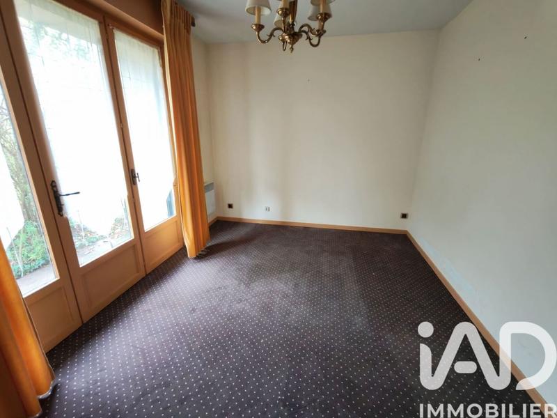 Maison - 300 m² - 12 pièces