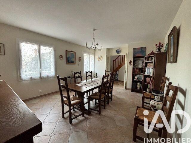 Maison - 120 m² - 6 pièces