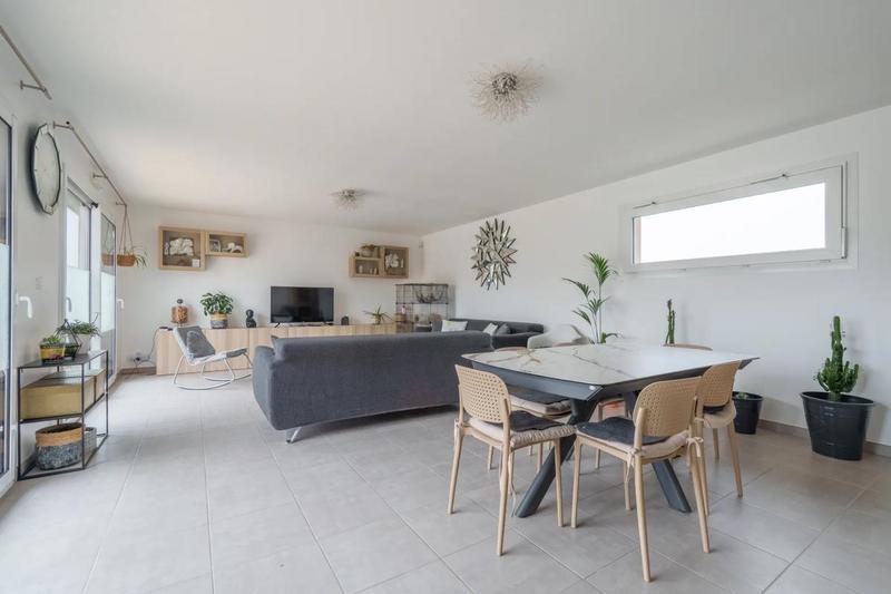 Maison - 146 m² - 5 pièces