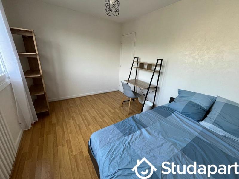 Chambre - 12 m² - 1 pièce