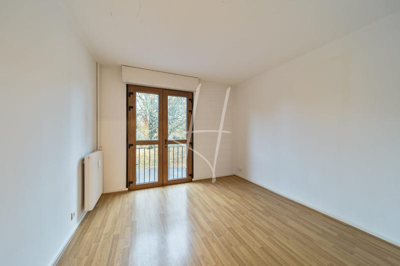 Appartement - 80 m² - 3 pièces