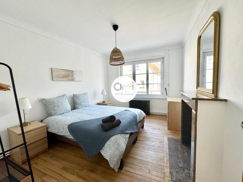 Immeuble - 211 m² - 9 pièces