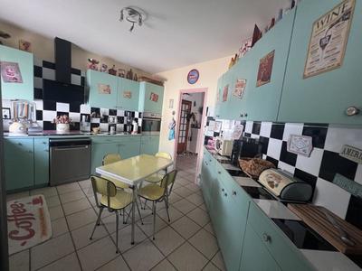 Maison - 142 m² - 5 pièces