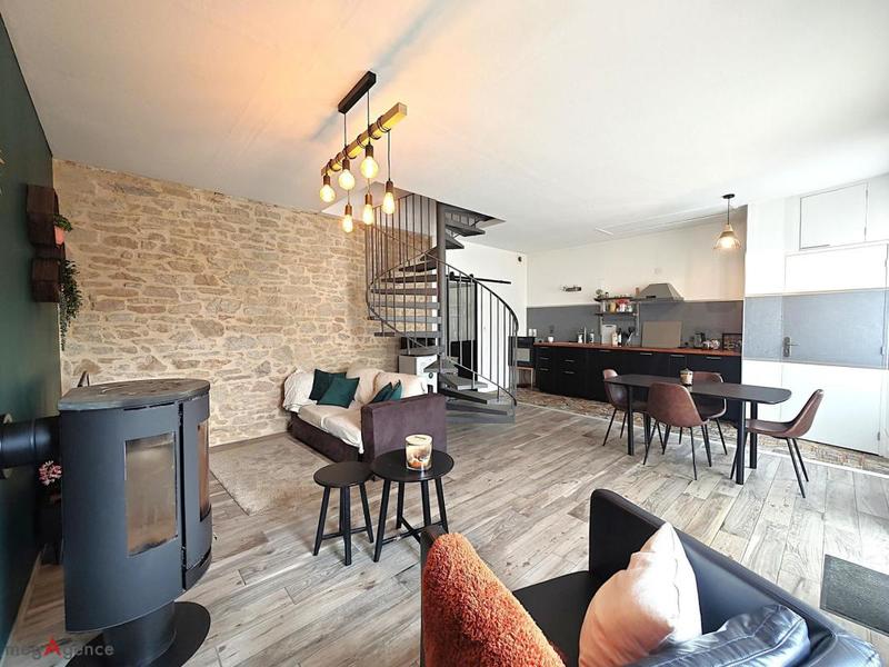 Maison - 101 m² - 4 pièces