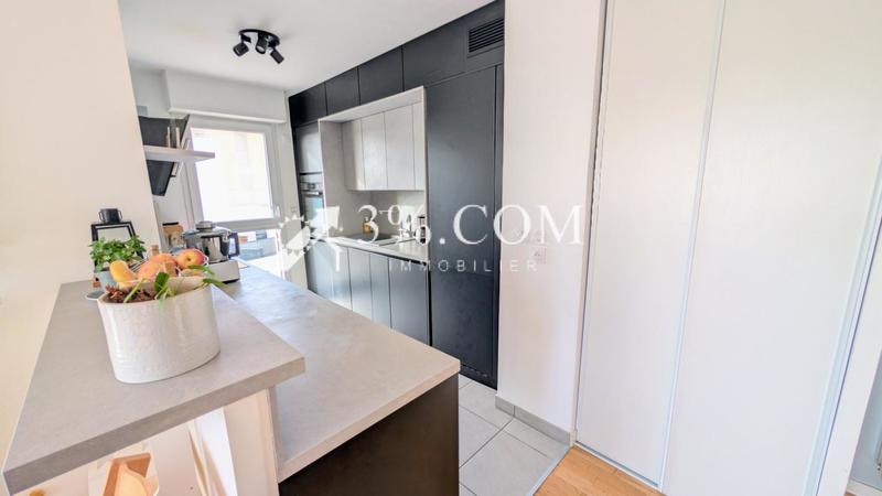 Appartement - 91 m² - 5 pièces