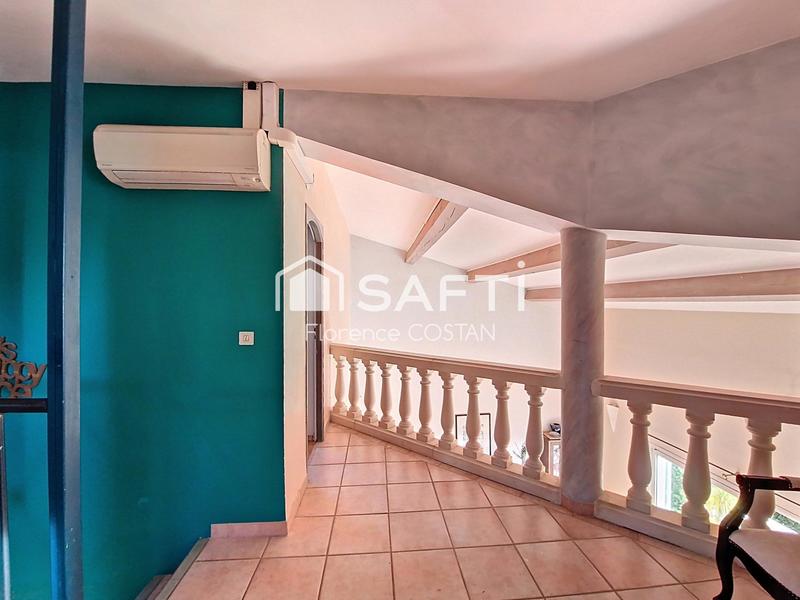 Villa - 164 m² - 6 pièces