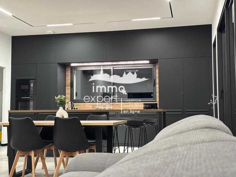 Villa - 145 m² - 6 pièces