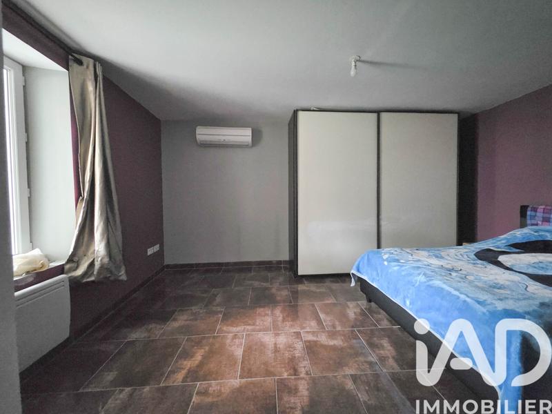 Maison - 232 m² - 8 pièces