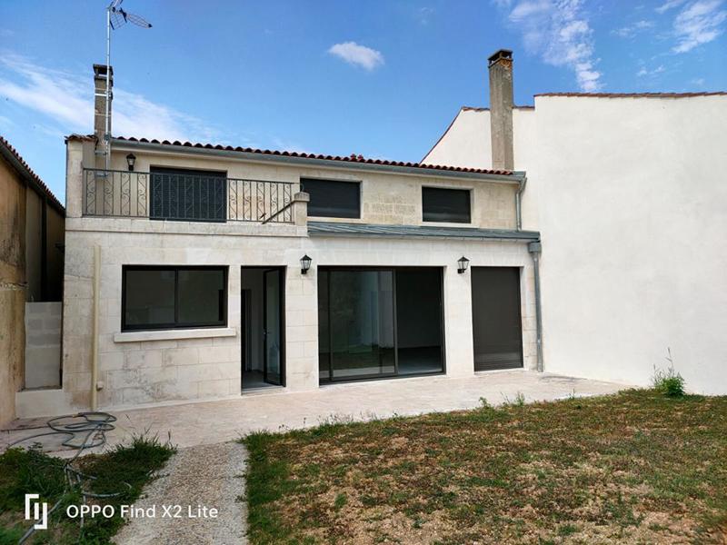 Maison - 207 m² - 6 pièces