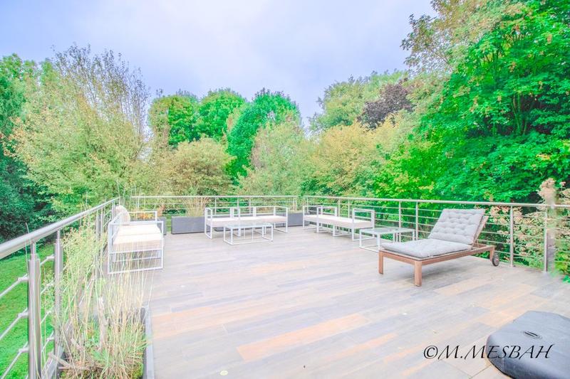 Villa - 350 m² - 10 pièces