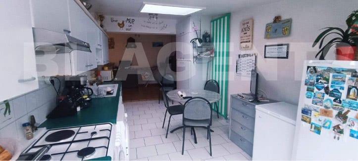 Maison de ville - 265 m² - 6 pièces