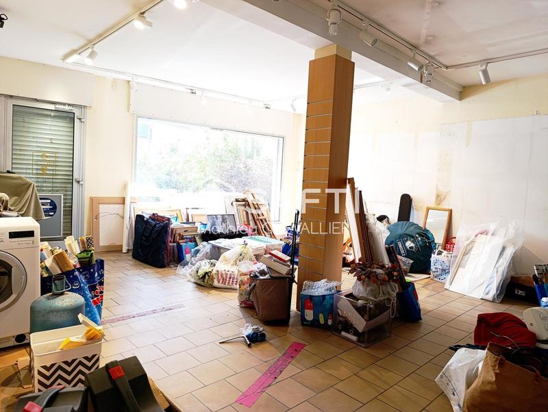 Maison - 195 m² - 10 pièces