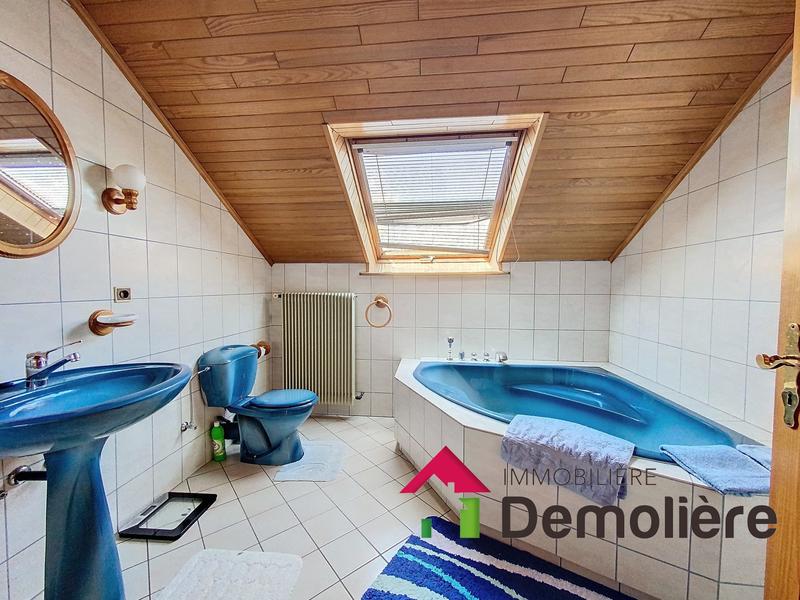 Maison - 183 m² - 8 pièces