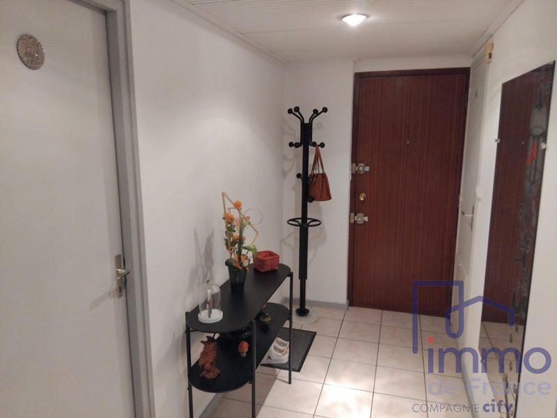 Appartement - 65 m² - 4 pièces