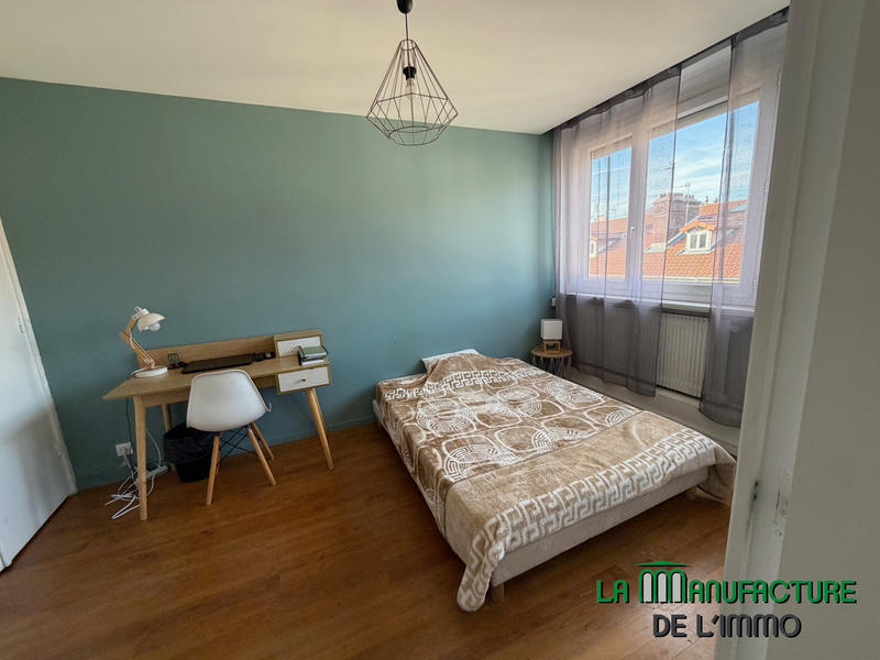 Appartement - 90 m² - 4 pièces