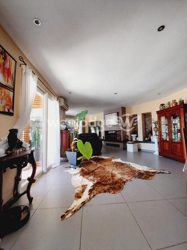 Maison - 140 m² - 4 pièces