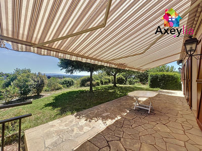 Maison - 172 m² - 9 pièces