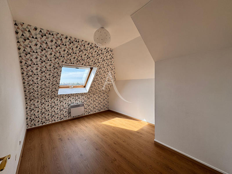 Appartement - 95 m² - 4 pièces