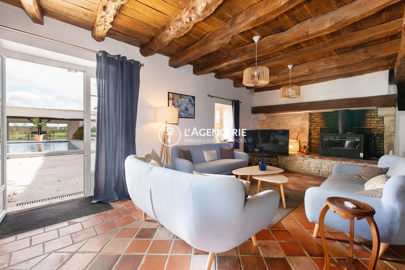 Maison ancienne - 522 m² - 11 pièces