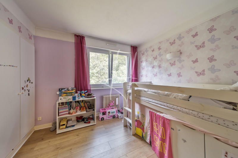 Villa - 223 m² - 8 pièces