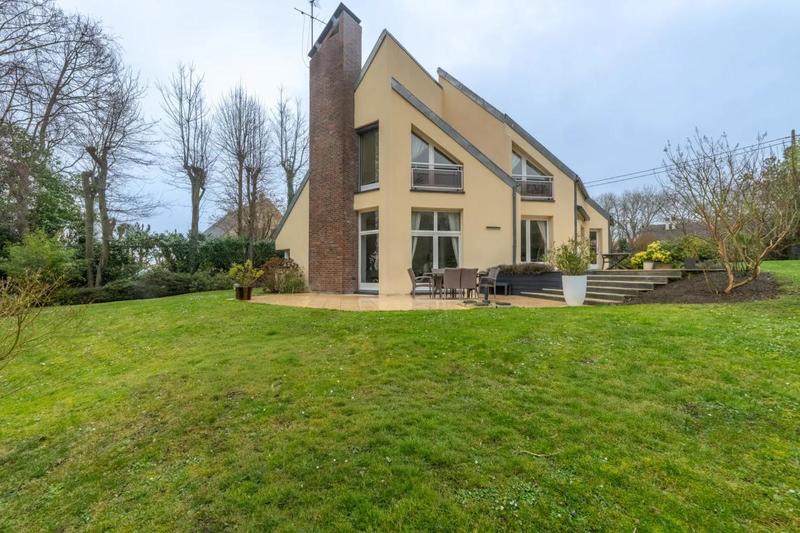 Maison d'architecte - 205 m² - 8 pièces