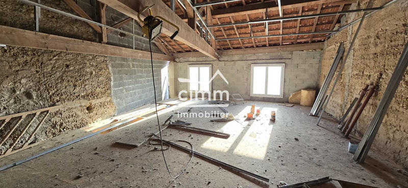 Maison - 100 m² - 2 pièces