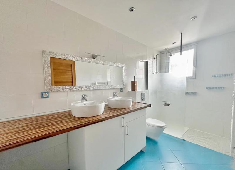 Triplex - 73 m² - 4 pièces