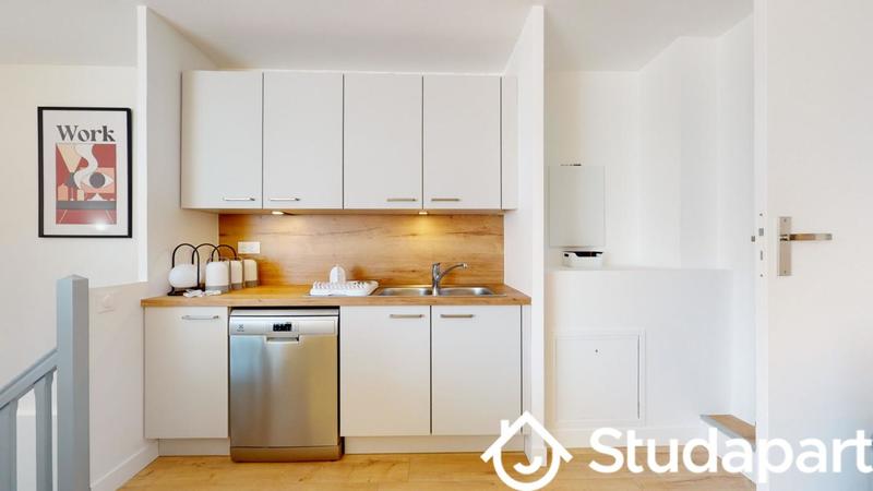 Chambre - 9 m² - 1 pièce