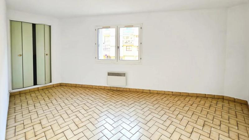 Appartement - 75 m² - 4 pièces