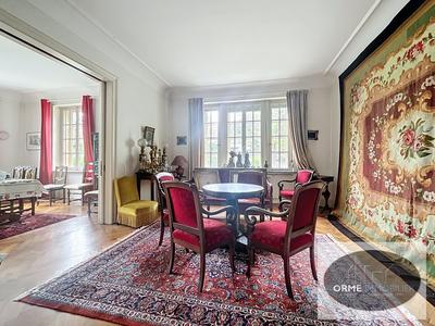 Appartement - 157 m² - 5 pièces