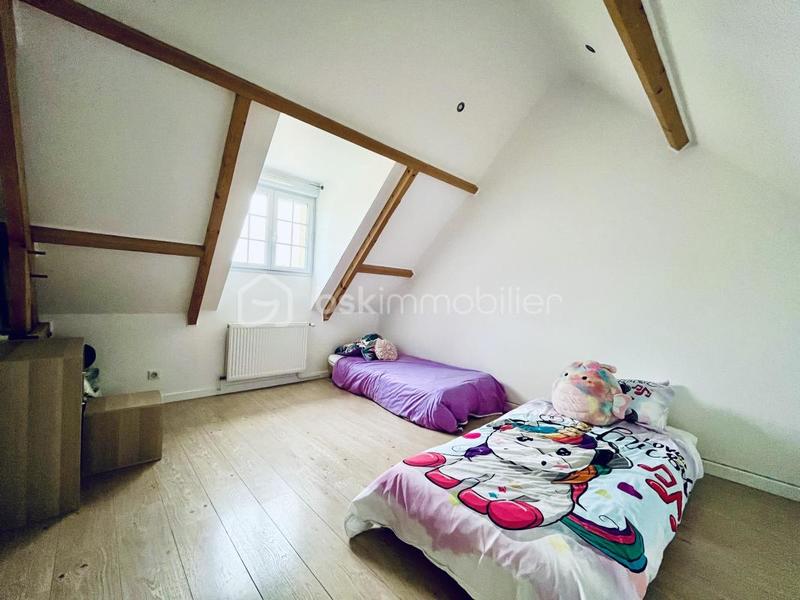 Maison - 190 m² - 11 pièces