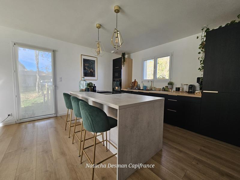 Maison - 94 m² - 4 pièces