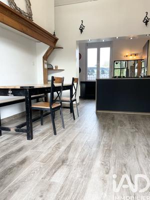 Maison - 379 m² - 10 pièces