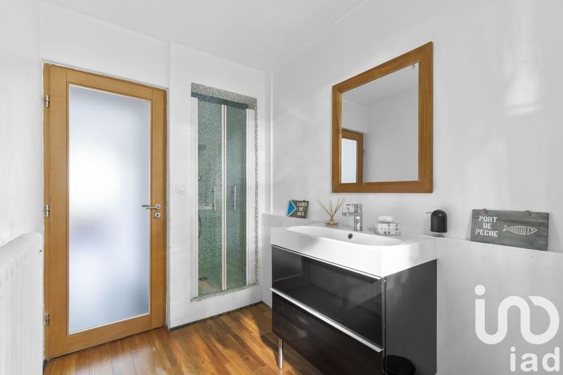 Maison - 230 m² - 7 pièces