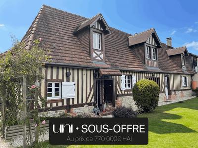 Maison - 230 m² - 9 pièces