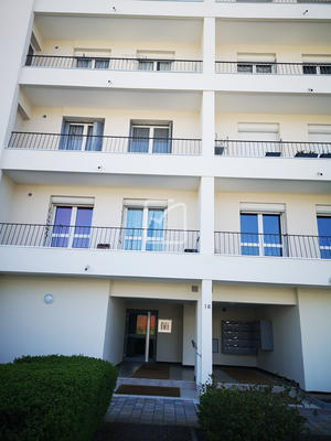 Appartement - 81 m² - 4 pièces