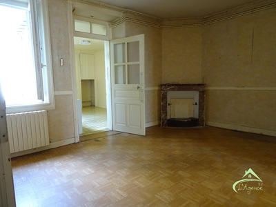 Maison ancienne - 240 m² - 11 pièces