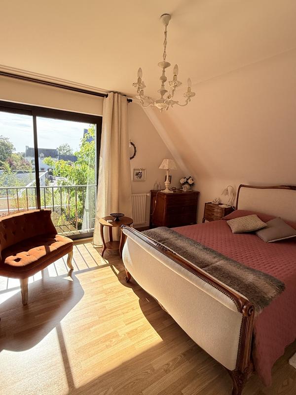 Maison - 152 m² - 7 pièces