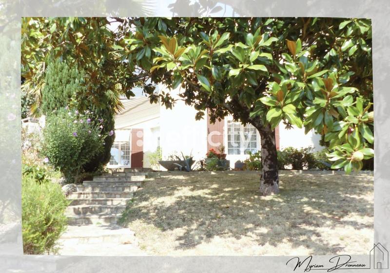 Maison - 200 m² - 6 pièces