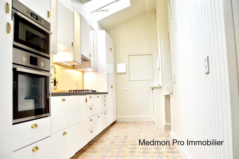 Appartement - 141 m² - 3 pièces