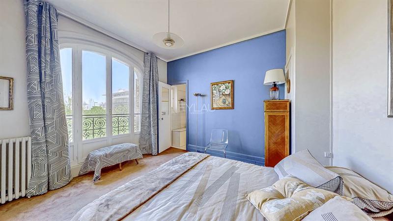 Appartement - 140 m² - 5 pièces