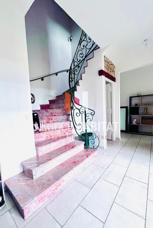 Villa - 280 m² - 7 pièces