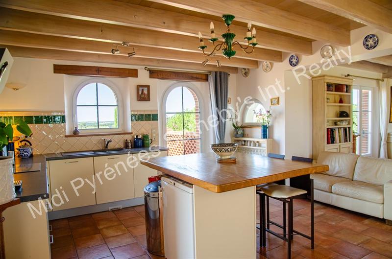 Maison - 278 m² - 7 pièces