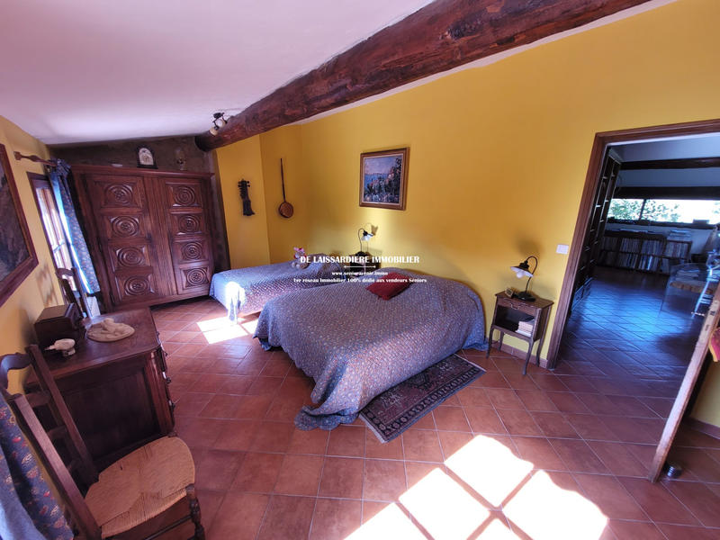 Viager - Mas - 300 m² - 9 pièces