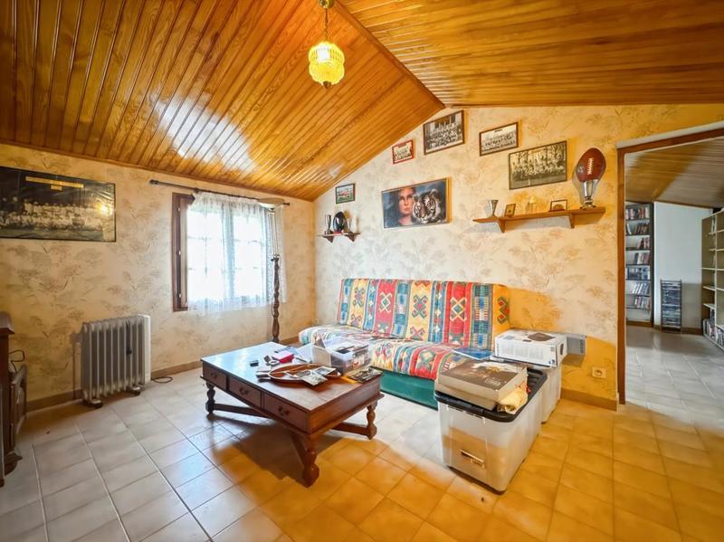 Maison - 157 m² - 7 pièces