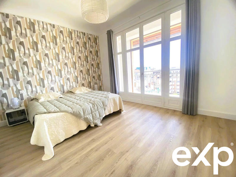 Appartement - 96 m² - 3 pièces