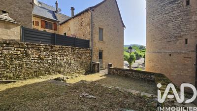 Maison de village - 220 m² - 12 pièces