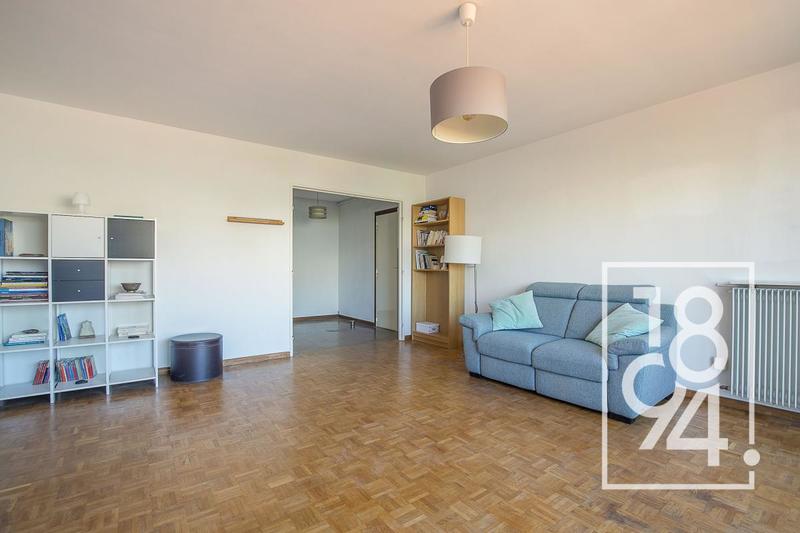 Appartement - 86 m² - 3 pièces